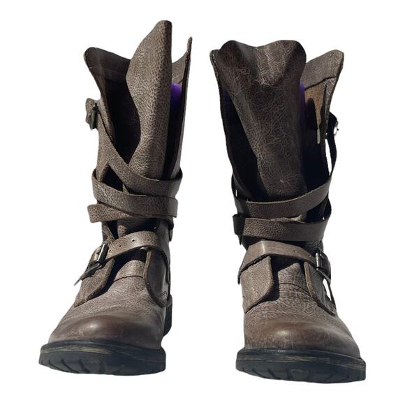 Steve Madden Women's Banddit Stone Gray Leather Buckle Strap Biker Boots Size 8 - Picture 2 of 9